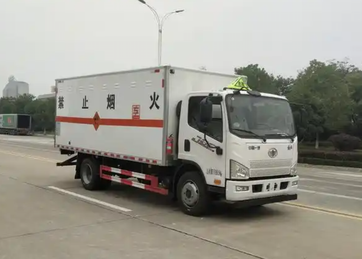宜兴爆破器材运输车可以上高速吗？